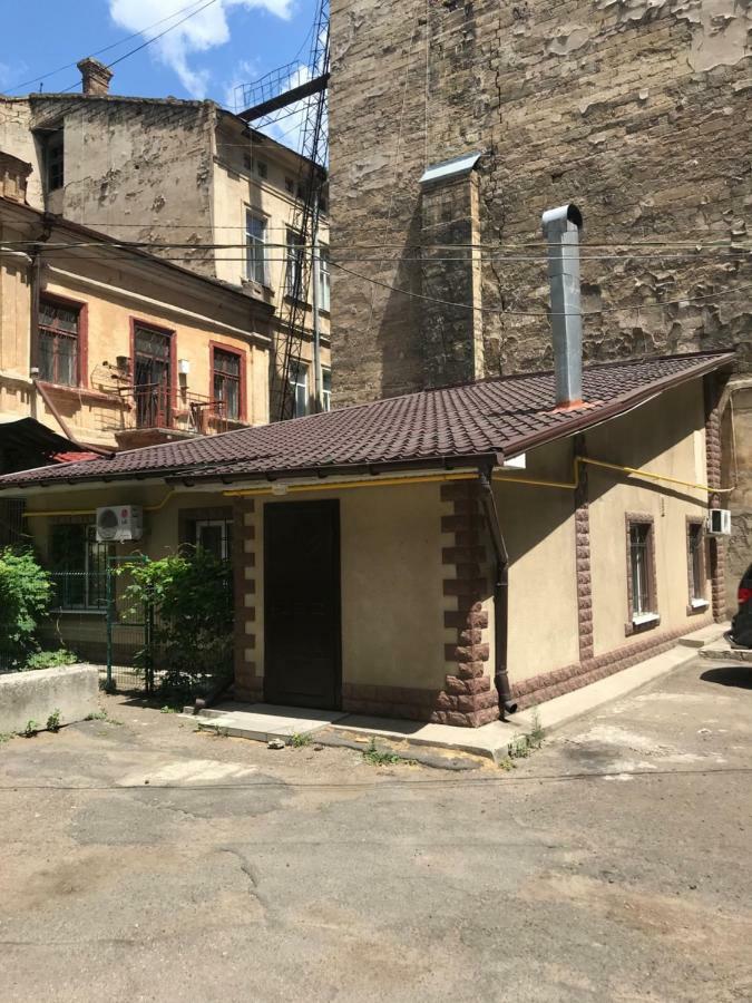 Two-Room Central Apartments Odesa Exterior photo